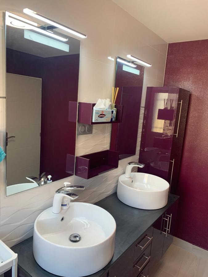 Chambre Privee/Climatisee+Tv /Petit Dejeuner Inclu/Tout Confort Nevers Exterior foto