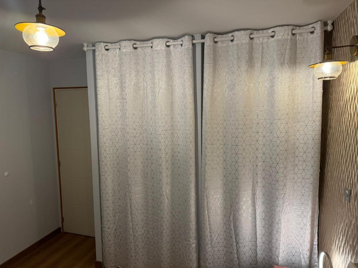 Chambre Privee/Climatisee+Tv /Petit Dejeuner Inclu/Tout Confort Nevers Exterior foto